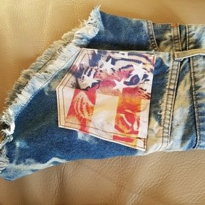 The laundry room denim shorts
